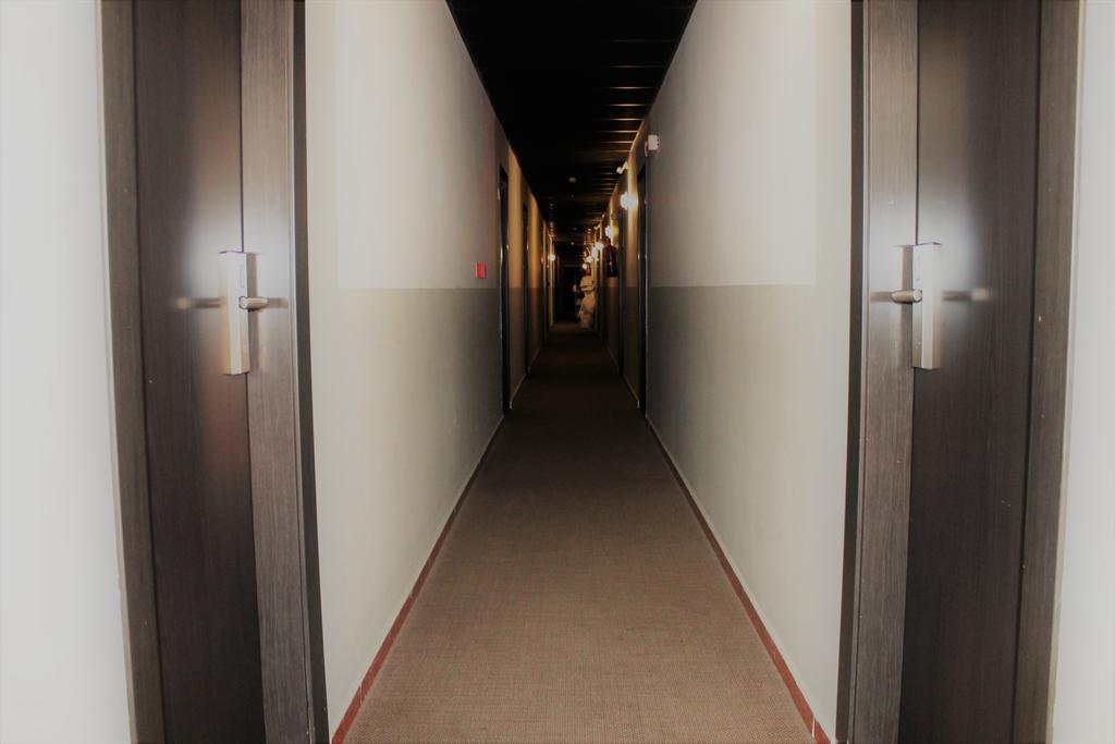 Hostal Restaurante Estacion ハエン エクステリア 写真