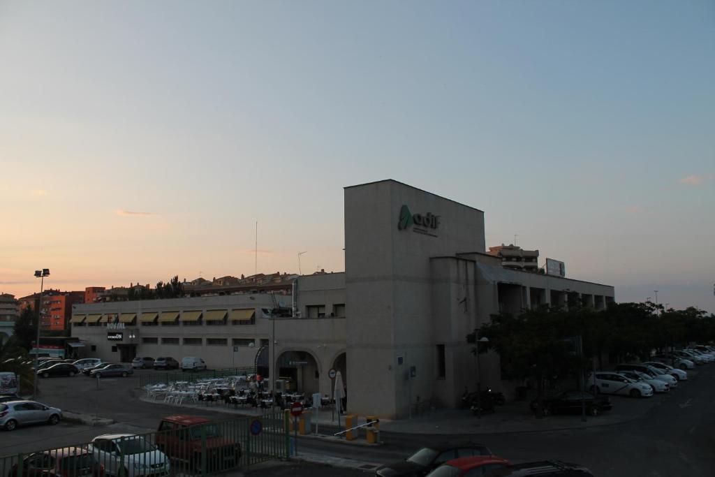 Hostal Restaurante Estacion ハエン エクステリア 写真